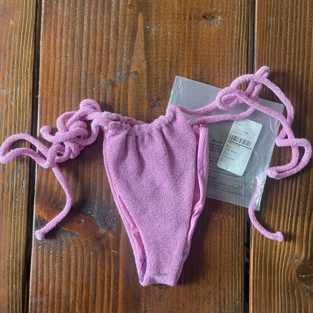 FRANKIES BIKINIS x REVOLVE NWT TIA TERRY BOTTOMS IN LILA